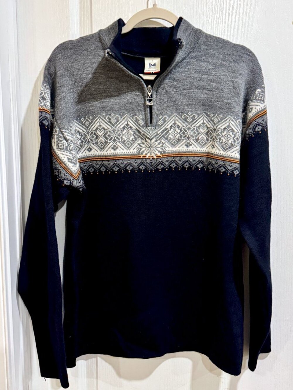 Dale of Norway quarter-zip sweater, size M. 100% Merino Wool, Made in Norway.